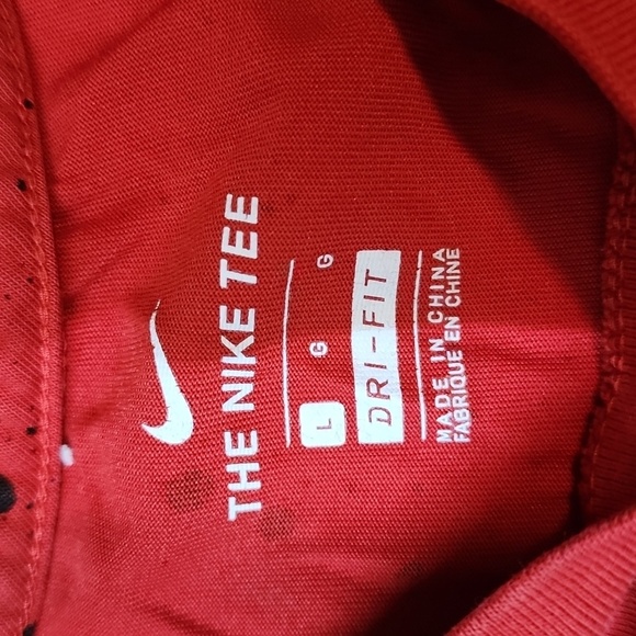 Nike Dri Fit Red and black T.shirt size large - Picture 2 of 3